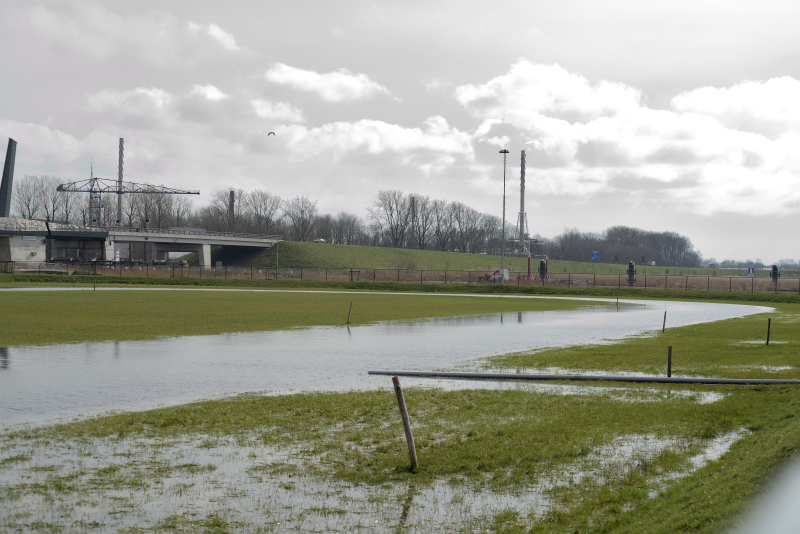 water op ijsbaan burgum 1